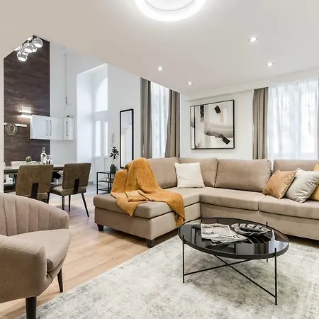 Bpr Luxurious & Stylish Duplex *