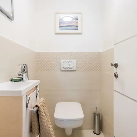 Bpr Luxurious & Stylish Duplex Apartment *